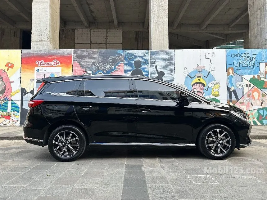 2024 BYD M6 Superior 7 Seater MPV
