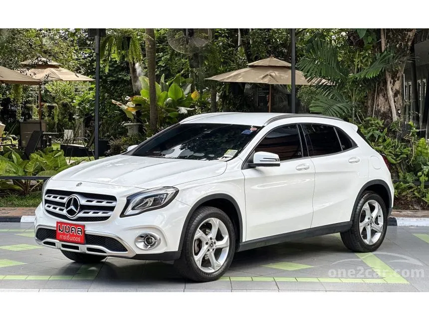 2020 Mercedes-Benz GLA200 Urban SUV