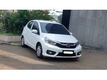 2023 Honda Brio 1.2 Satya E Hatchback putih matic km 27 ribuan