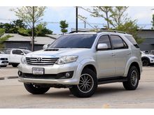 2012 Toyota Fortuner 3.0 (ปี 12-15) V 4WD SUV