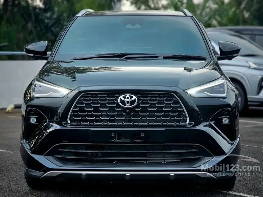Jual Mobil Toyota Yaris Cross 2024 S HV with GR Parts Aero Pkg 1.5 di DKI Jakarta Automatic SUV Hitam Rp 350.000.000