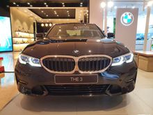 BMW 320i 2.0 Sport New Model 5 tahun warranty. Low TDP 79jutaan LASTSTOCK 2020