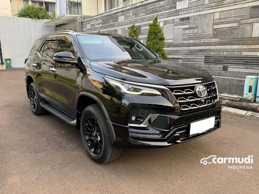 2022 Toyota Fortuner GR Sport 4X2 SUV
