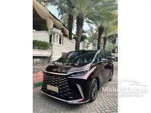 2025 Lexus LM 350h 2.5 7 Seater MPV