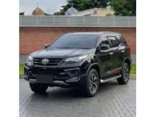 2019 Toyota Fortuner 2.4 VRZ TRD 4X2 SUV