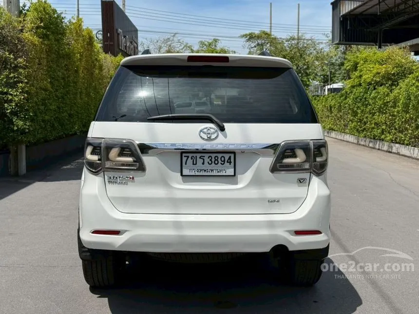 2012 Toyota FORTUNER V SUV
