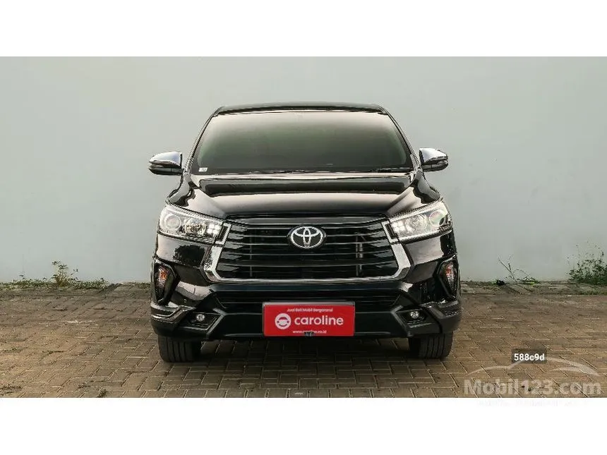 2021 Toyota Kijang Innova Venturer MPV