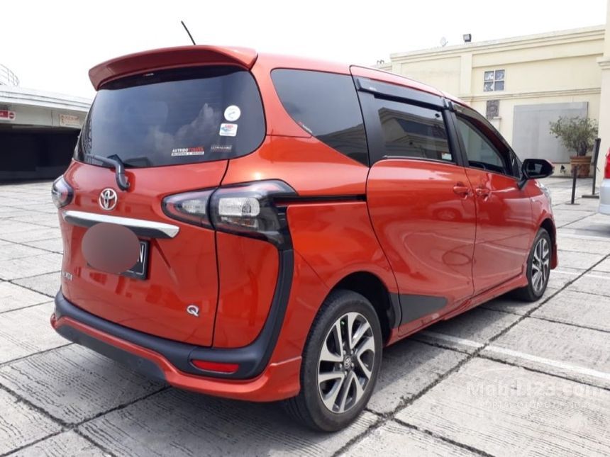 Jual Mobil Toyota Sienta 2017 Q 1.5 di DKI Jakarta Automatic MPV Orange 