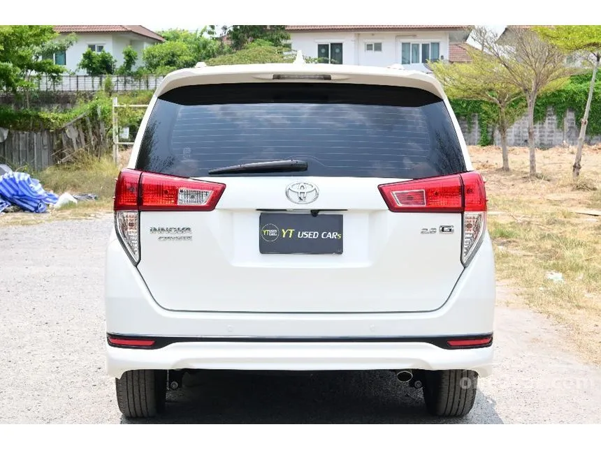 2018 Toyota INNOVA Crysta G Wagon