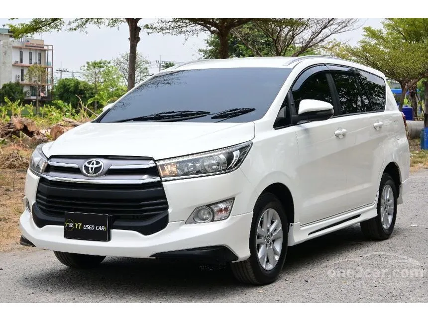 2018 Toyota INNOVA Crysta G Wagon