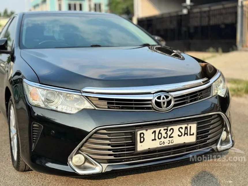 2015 Toyota Camry V Sedan
