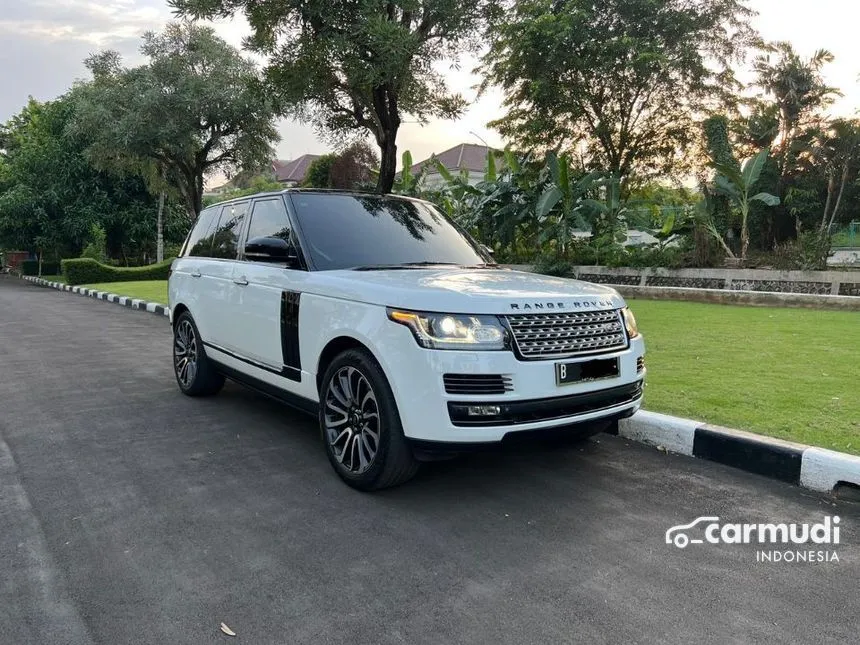 2014 Land Rover Range Rover Vogue SUV