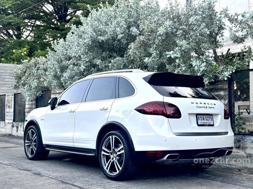 2012 Porsche CAYENNE S Hybrid SUV