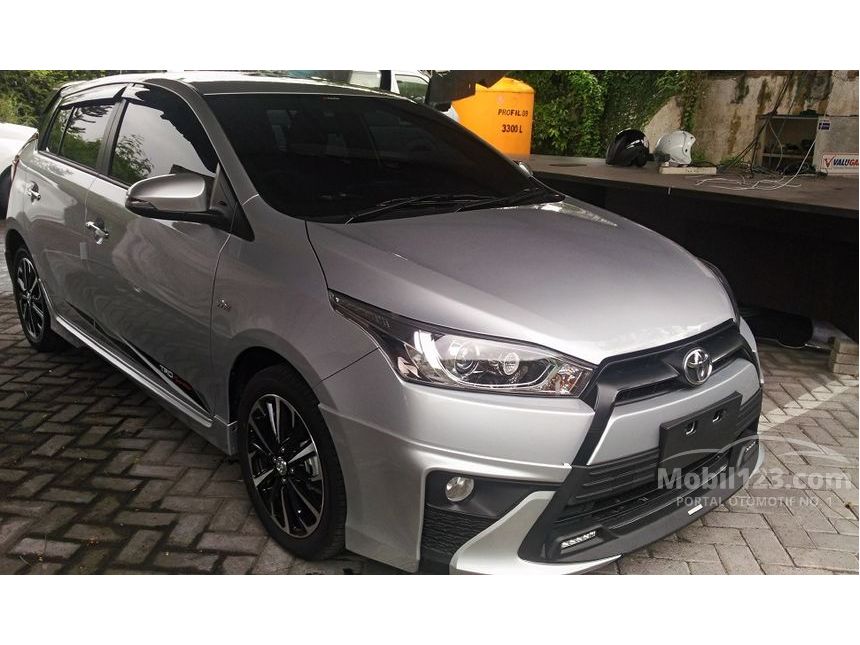 Jual Mobil Toyota Yaris 2018 TRD Sportivo 1.5 di Jawa 