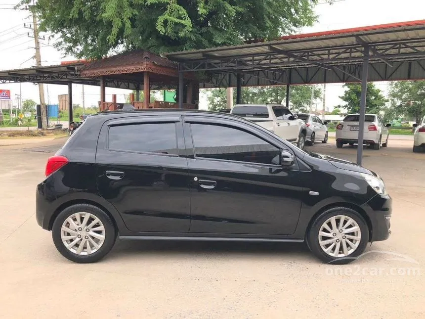 2016 Mitsubishi MIRAGE GLX Hatchback