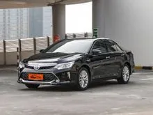 2017 Toyota Camry 2.5 Hybrid Sedan