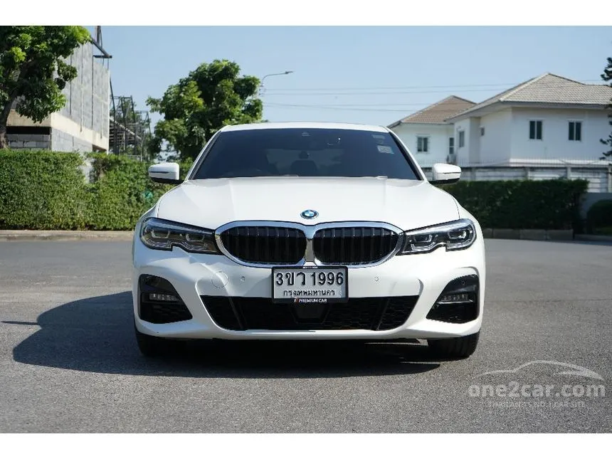 2023 BMW 330e M Sport Sedan