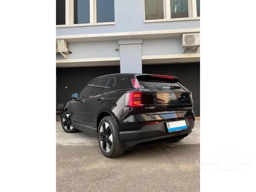 2025 Volvo EX30 Plus SUV