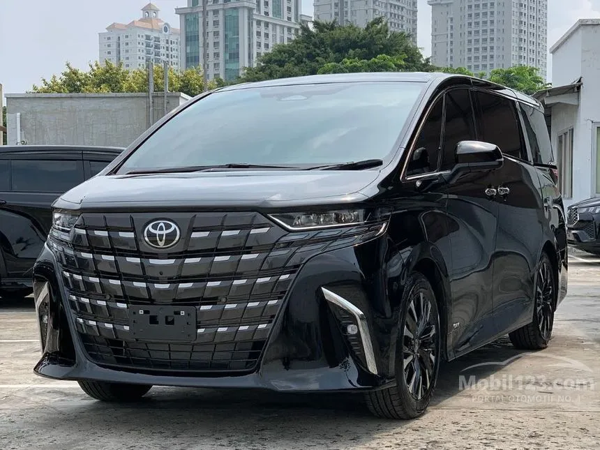 Jual Mobil Toyota Alphard 2024 HEV 2.5 di Jawa Timur Automatic MPV Hitam Rp 1.650.000.000