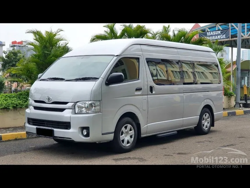 2021 Toyota Hiace High Grade Commuter Van