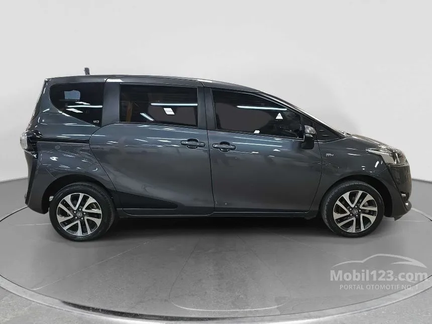 2019 Toyota Sienta V MPV