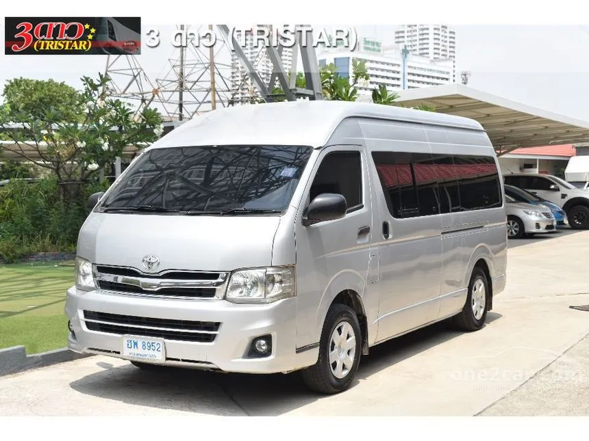 2012 Toyota HIACE D4D Van