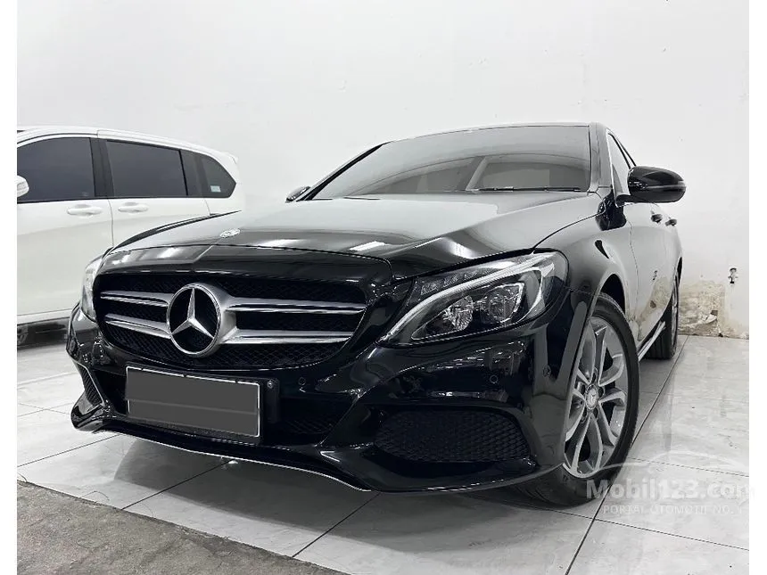 2016 Mercedes-Benz C200 Avantgarde Sedan