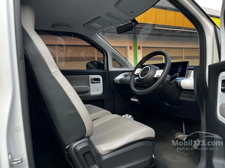 2022 Wuling Air EV Long Range Hatchback