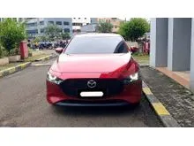 2023 Mazda 3 2.0 SKYACTIV-G Hatchback merah km 18 ribuan sunroof