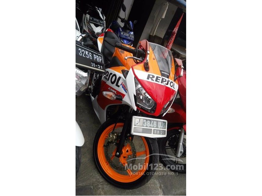  Jual  Motor  Honda CBR  150R  2015 0 2 di DKI Jakarta Manual 