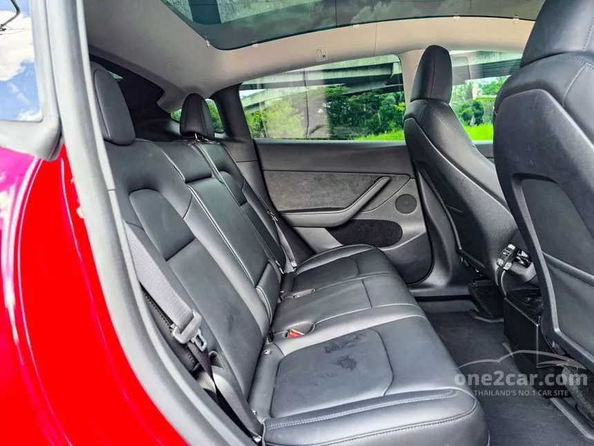 2024 TESLA Model Y Standard Range SUV