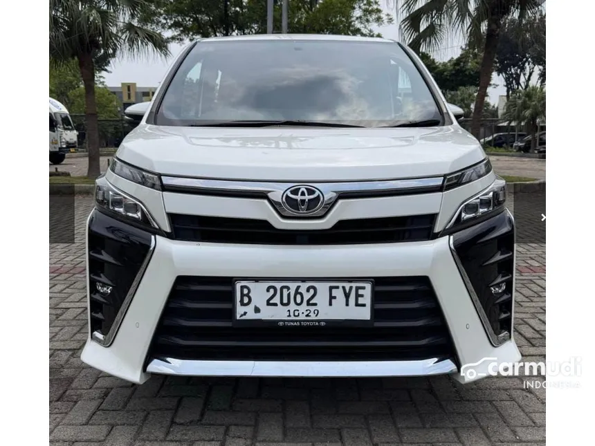 2020 Toyota Voxy Wagon