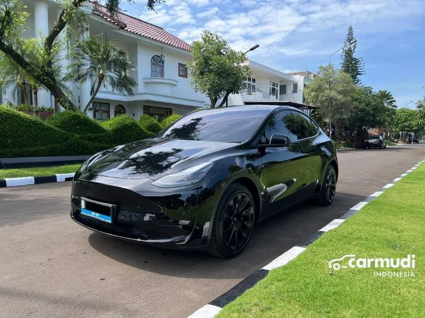2022 Tesla Model Y Standard SUV