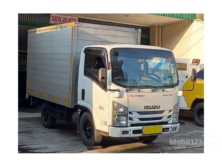 Jual Mobil Isuzu Elf 2018 NLR 2.8 di DKI Jakarta Manual Trucks Putih Rp 227.000.000