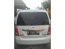 Dijual suzuki wagon R manual tahun 2014 warna putih