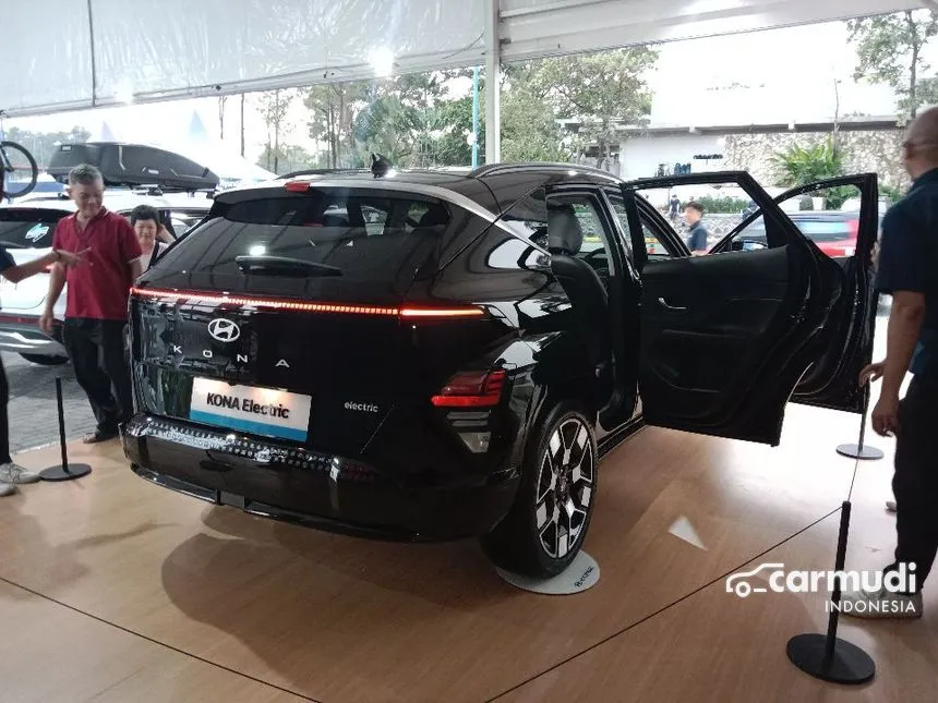 2024 Hyundai Kona Electric Long Range Signature Wagon