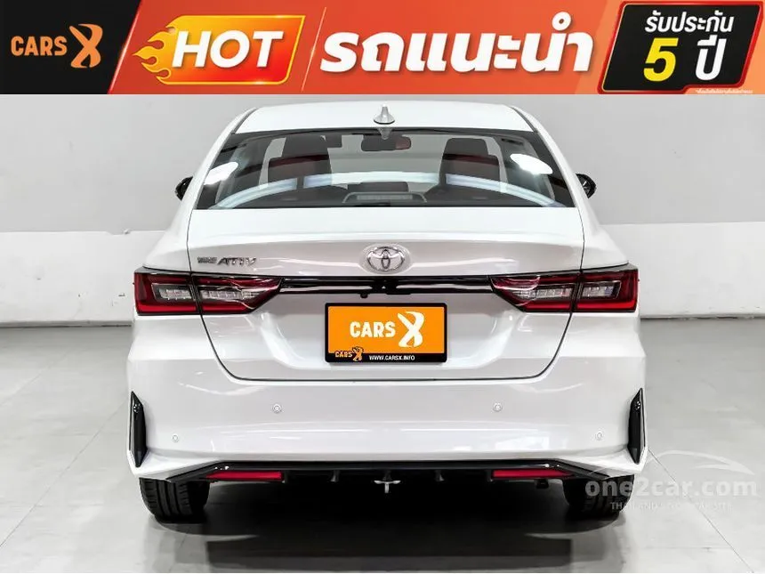 2022 Toyota Yaris Ativ Premium Luxury Sedan