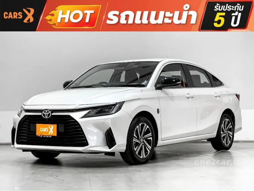 2022 Toyota Yaris Ativ Premium Luxury Sedan