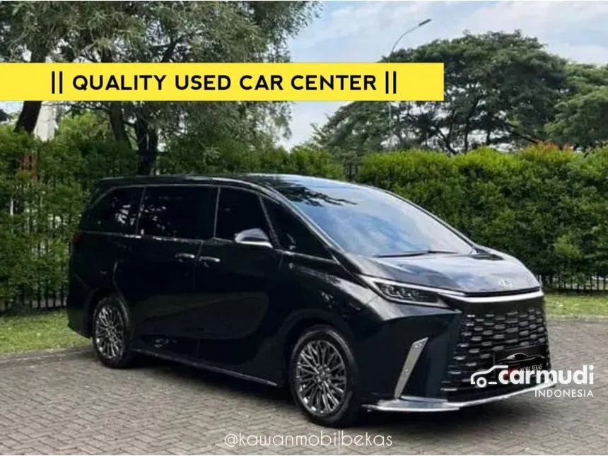 2024 Lexus LM 350h 7 Seater MPV