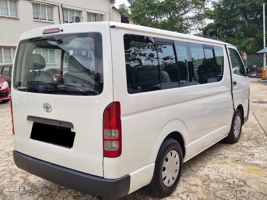 2011 Toyota Hiace Window Van