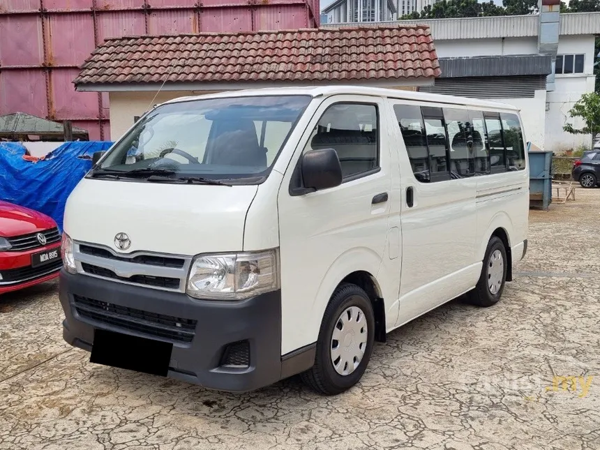 2011 Toyota Hiace Window Van