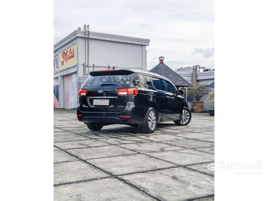 2017 KIA Grand Sedona Ultimate MPV