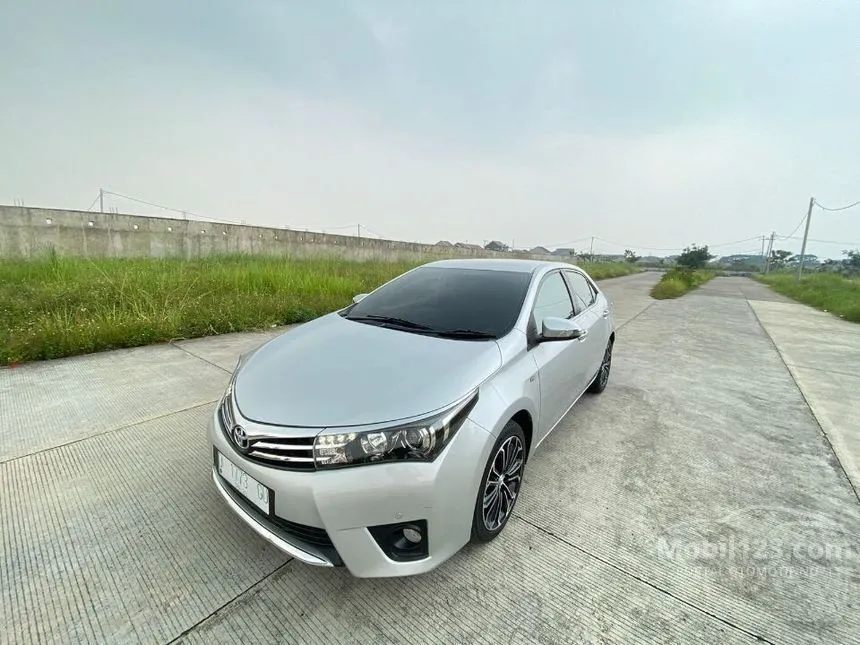 Jual Mobil Toyota Corolla Altis 2015 V 1.8 di Jawa Barat Automatic Sedan Silver Rp 180.000.000