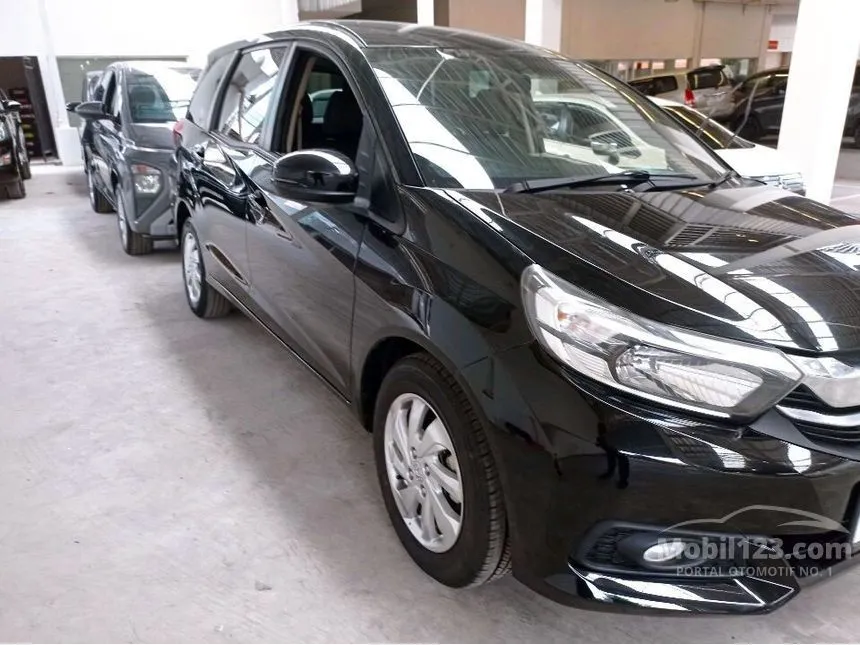 2017 Honda Mobilio E MPV