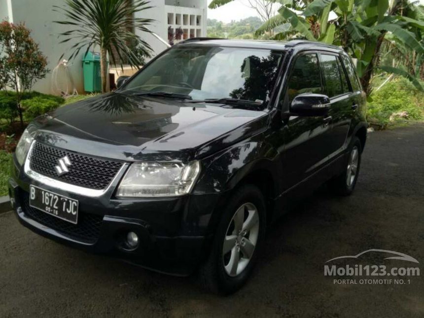 Jual Mobil  Suzuki  Grand  Vitara  2010 2 2 0 di  Banten  