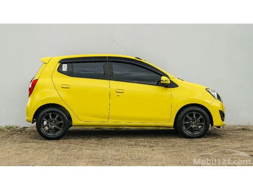 2022 Daihatsu Ayla X Hatchback