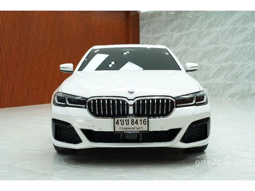 2023 BMW 530e M Sport Sedan