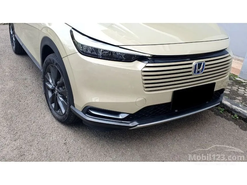 2025 Honda HR-V e:HEV SUV