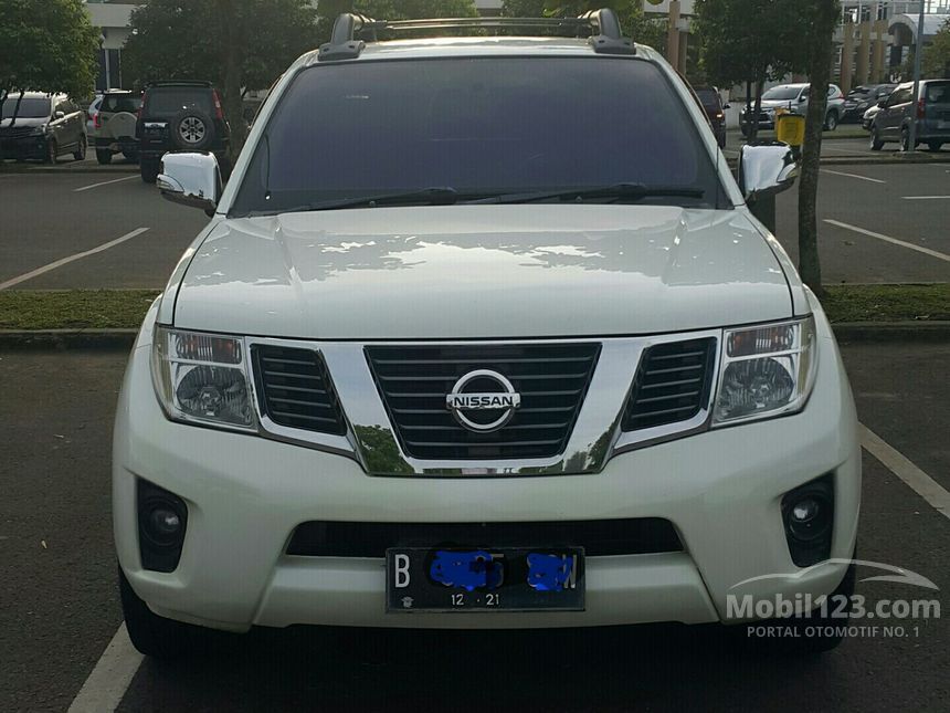 2013 Nissan Navara Sports Version Dual Cab Pick-up