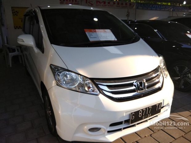 Honda Freed Mobil bekas dijual di Jawa-tengah Indonesia 